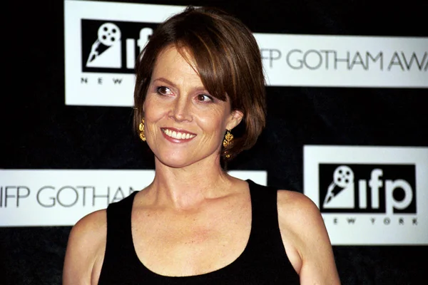 Sigourney Weaver Ifp Gotham Awards 2003 Por Janet Mayer —  Fotos de Stock