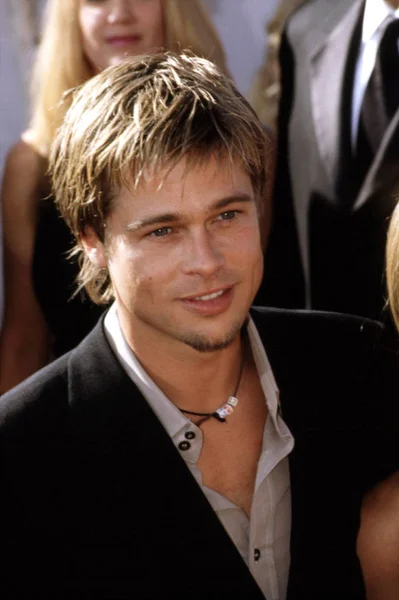 Brad Pitt Aux Emmy Awards Par Robert Hepler — Photo