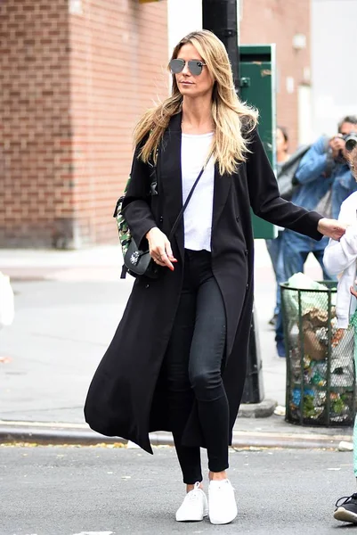 Heidi Klum Por Celebrity Candids Wed Nueva York Junio 2018 — Foto de Stock