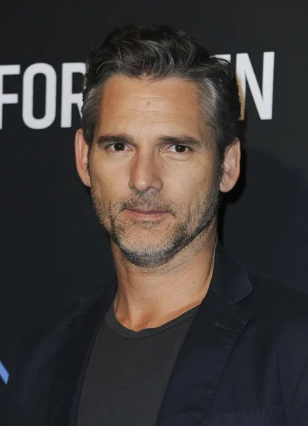 Eric Bana Las Llegadas Para Forgiven Special Screening Directors Guild — Foto de Stock