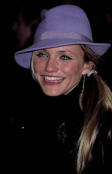 Cameron Diaz Och Hustru Premiere För Gangs New York 2002 — Stockfoto