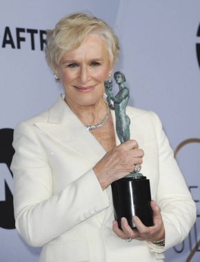 25 yıllık ekran aktörler Guild Awards için basın odasında Glenn Close-basın odası, The Shrine Auditorium & Expo Hall, Los Angeles, CA Ocak 27, 2019. Fotoğraf: Elizabeth Goodenough/Everett Collection