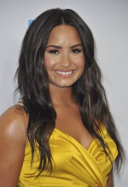Biz gün California gençlik güçlendirme olay, Forum, Inglewood, CA Nisan 27, 2017 için gelenler de Demi Lovato. Fotoğraf: Elizabeth Goodenough/Everett Collection