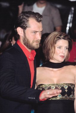 Jude Law ve Sadie Frost yol prömiyeri Için Perdition, NY 7/9/2002, CJ Contino tarafından
