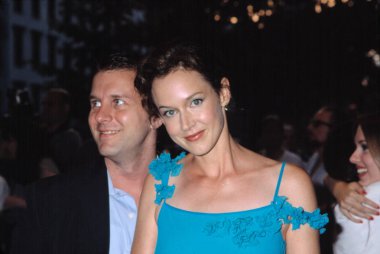 Laura Kirk ve NAT Dewolf Lisa Picard prömiyeri olarak ünlü, 8/15/2001, NYC, CJ Contino tarafından.