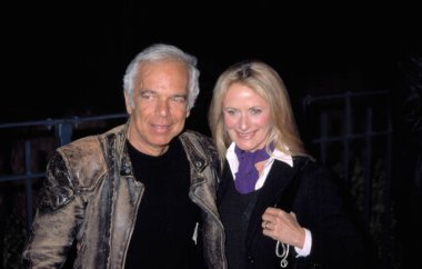 Ralph Lauren ve eşi Ricky telefon Booth, NY 3/31/2003, CJ Contino tarafından taramasında