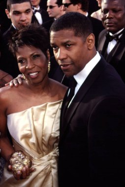 Denzel Washington ve eşi Pauletta Akademi Ödülleri, Mart, 2000 gelen