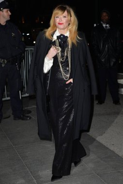 Natasha Lyonne dışarı ve hakkında Celebrity candids için-Mon, New York, NY 19 Kasım 2018. Fotoğraf: Kristin Callahan/Everett Collection