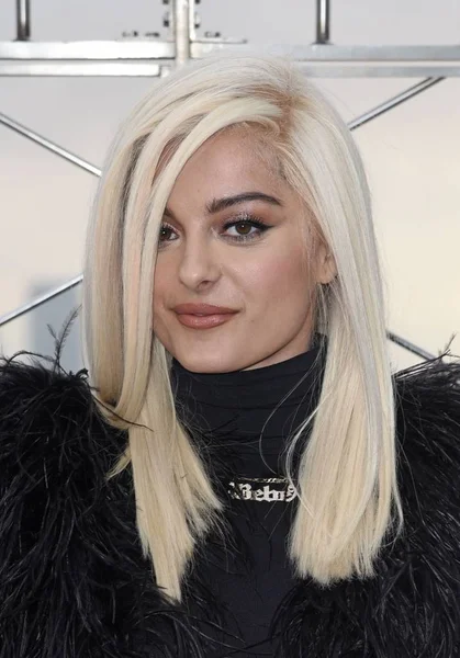 Bebe Rexha Una Aparición Pública Para Bebe Rexha Visitas Empire — Foto de Stock