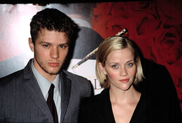 Ryan Phillippe Reese Witherspoon Premiere Gosford Park 2001 Contino — Stock Photo, Image