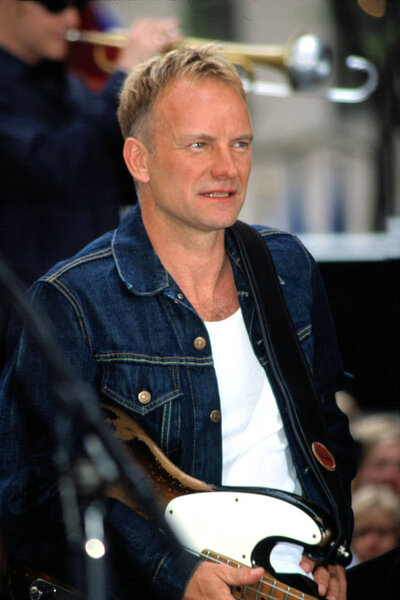 Sting performing on the Today Show, NY, 5/4/2001 
