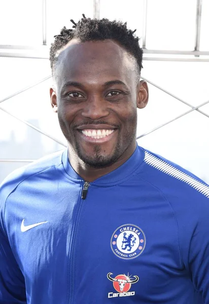 Michael Essien, Empire State Building dışarı ve hakkında Celebrity candids için-Mon, New York, NY 27 Kasım 2017. Fotoğraf: Derek Storm/Everett Collection