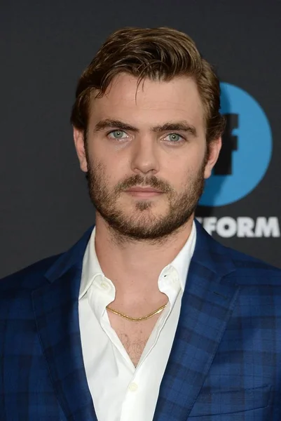 Alex Roe Vid Ankomst För Abc Freeform Upfront 2018 Tavern — Stockfoto