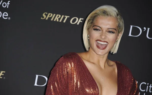 Bebe Rexha Las Llegadas Para 2018 City Hope Gala Barker Fotos de stock