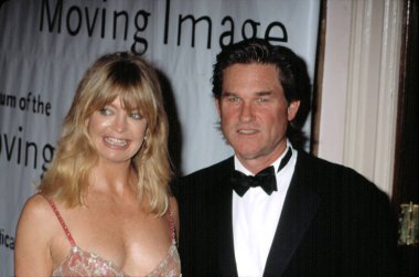 Goldie Hawn ve Kurt Russell at Tribute Için Mel Gibson, NY 3/7/2002, tarafından CJ Contino