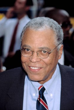 James Earl Jones at premiere of K-19: THE WIDOWMAKER, NY 7/17/2002 