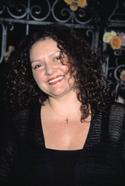 Aida Turturro Six Feet Under galasında, Ny 19/2/2003 