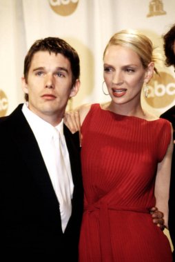 Ethan Hawke, Uma Thurman Akademi Ödülleri'nde, Mart, 2000