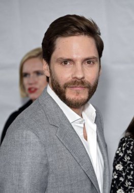 Daniel Bruhl 2018 Turner Upfront Sunumu için gelenler, Madison Square Garden, New York, Ny May 16, 2018. Fotoğraf: Derek Storm / Everett Koleksiyonu