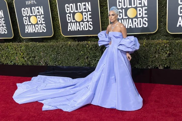 Lady Gaga Принимает Участие Ежегодной Премии Golden Globe Awards Golden — стоковое фото