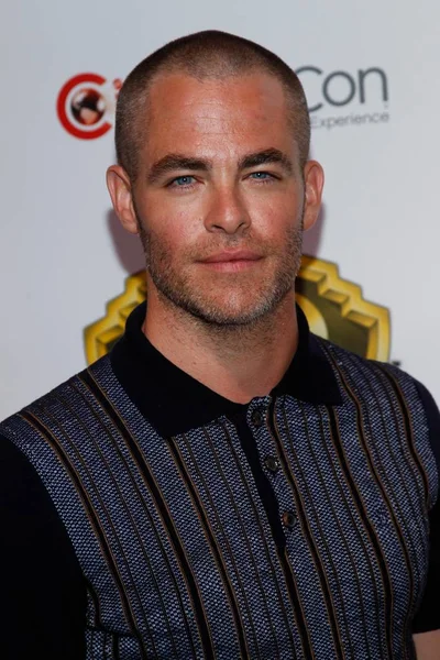 Chris Pine Las Llegadas Warner Bros Pictures Invita Big Picture — Foto de Stock