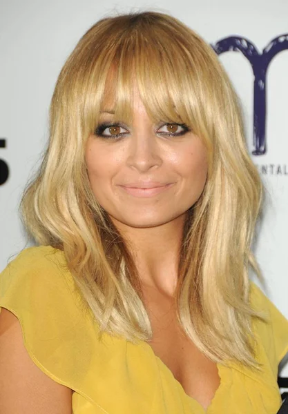 Nicole Richie Arrivals 2011 Environmental Media Awards Warner Bros Studios — стоковое фото