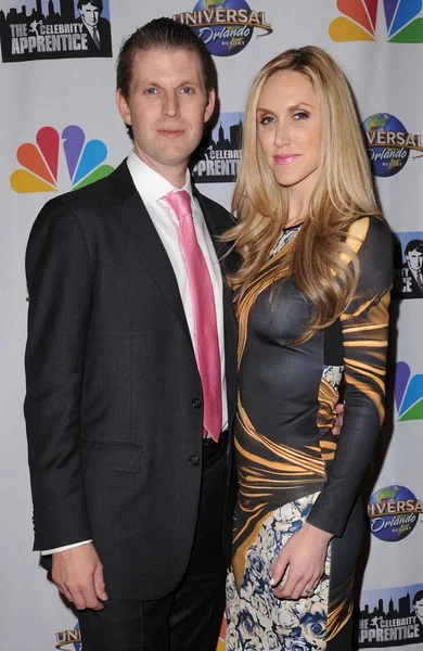 Eric Trump Lara Yunaska Asistiendo Celebrity Apprentice Season Finale Post — Foto de Stock