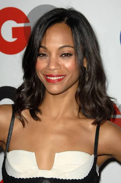 Zoe Saldana Las Llegadas Para Gentleman Quarterly Men Year Event —  Fotos de Stock