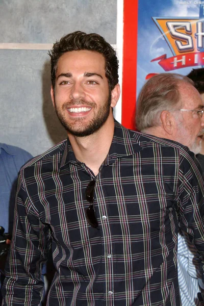 Zachary Levi Chegadas Para Sky High Premiere Capitan Theatre Los — Fotografia de Stock