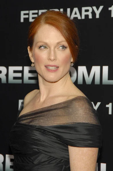 Julianne Moore Las Llegadas Para Freedomland Premiere Loews Lincoln Square — Foto de Stock