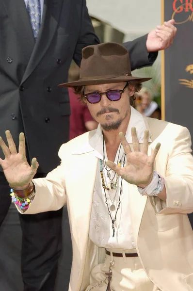 Johnny Depp Presskonferensen För Handprint Footprint Ceremoni För Johnny Depp — Stockfoto