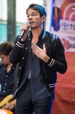 Nate Ruess Nate Ruess ile Nbc Today Show Konseri için sahnede Nate Ruess, Rockefeller Plaza, New York, Ny Haziran 19, 2015. Fotoğraf: Steven Ferdman / Everett Koleksiyonu