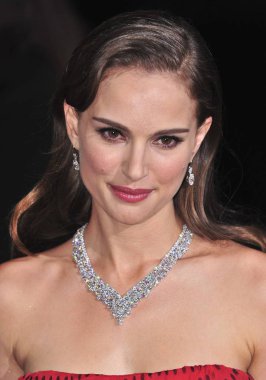 Natalie Portman 84 Yıllık Akademi Ödülleri için gelenler - Oscar 2012 - Arrivals 3, Hollywood & Highland Center, Los Angeles, Ca Şubat 26, 2012. Fotoğraf: Gregorio Binuya / Everett Koleksiyonu