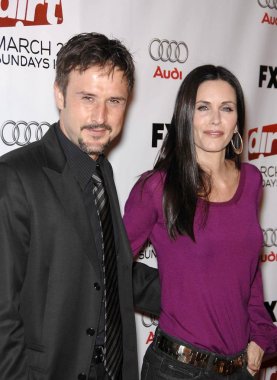 David Arquette, Courteney Cox Kir Premiere Tarama için gelenler, Pasifik Tasarım Merkezi, Los Angeles, Ca, Şubat 28, 2008. Fotoğraf: Michael Germana / Everett Koleksiyonu