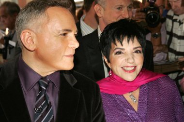 Craig Zadan, Liza Minnelli Bir Z Toronto Film Festivali Dünya Prömiyeri ile Liza için gelenler, Elgin Tiyatrosu, Toronto, On, Cuma, Eylül 09, 2005. Fotoğraf: Malcolm Taylor / Everett Koleksiyonu