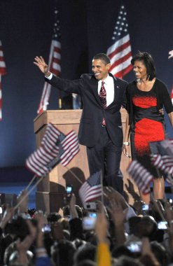 Barack Obama Barack Obama ABD cumhurbaşkanlığı seçimi zafer konuşma ve kutlama, Grant Park, Chicago, IL, 04 Kasım 2008 için bir kamu görünümünde. Fotoğraf: Kristin Callahan/Everett Collection
