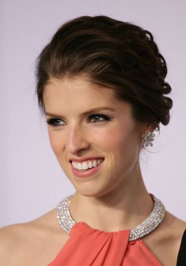 Anna Kendrick 87 Akademi Ödülleri Oscar için basın odasında 2015 - Basın Odası 3, Hollywood ve Highland Center'da Dolby Tiyatrosu, Los Angeles, Ca Şubat 22, 2015. Fotoğraf: James Atoa / Everett Koleksiyonu
