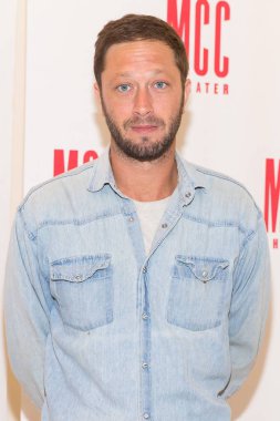 Ebon Moss-Bachrach Basın ile Lost Girls Broadway Cast Meet & Greet için basın toplantısında, Mtc Prova Stüdyoları, New York, Ny Eylül 22, 2015. Fotoğraf: Jason Smith / Everett Koleksiyonu