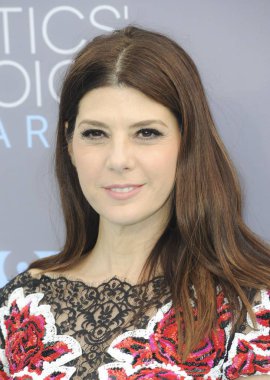 Marisa Tomei 21 yıllık eleştirmenler ' ' Choice Ödülleri için gelenler-Bölüm 2, Barker hangar, Santa Monica, CA Ocak 17, 2016. Fotoğraf: Elizabeth Goodenough/Everett Collection