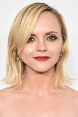Christina Ricci, Clive Davis için gelen ler: 2017 Tribeca Film Festivali'nde Hayatımızın Soundtrack'i Açılış Gecesi Galası, Radio City Music Hall, New York, Ny 19 Nisan 2017. Fotoğraf: Steven Ferdman / Everett Koleksiyonu