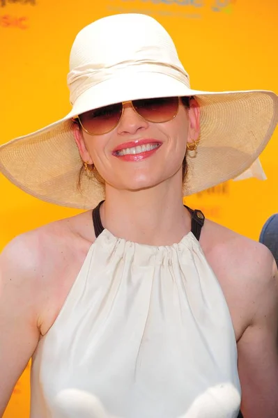Julianna Margulies Public Appearance 2010 Veuve Clicquot Polo Classic Governors — Stock Photo, Image