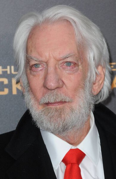 Дональд Сазерленд на премьере фильма "Игра престолов: Часть 2", AMC Loews Lincoln Square 13, Нью-Йорк, 18 ноября 2015 года. Фото: Kristin Callahan / Everett Collection
 