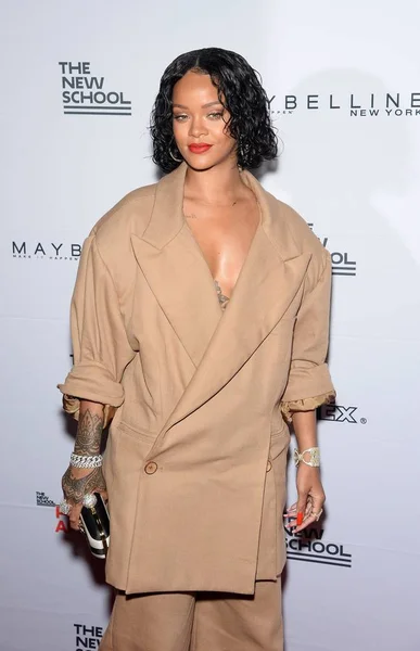 Rihanna Las Llegadas Para Beneficio Anual Parsons Pier Sixty Chelsea — Foto de Stock