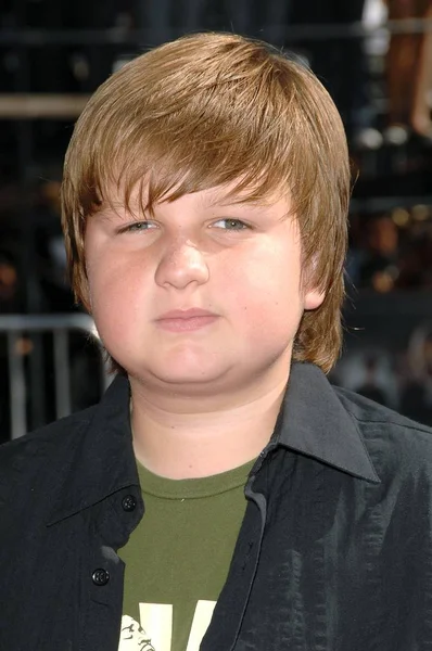 Angus Jones Arrivals Harry Potter Order Phoenix Premiere Grauman Chinese — Stock Photo, Image