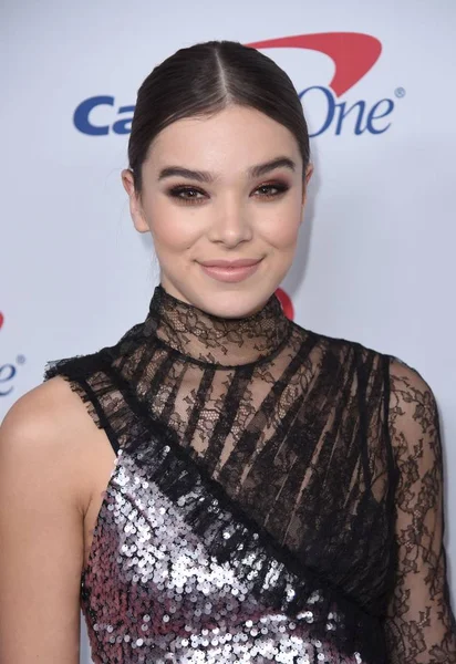 Hailee Steinfeld Arrivals Z100 Jingle Ball 2016 Presented Capital One — стоковое фото