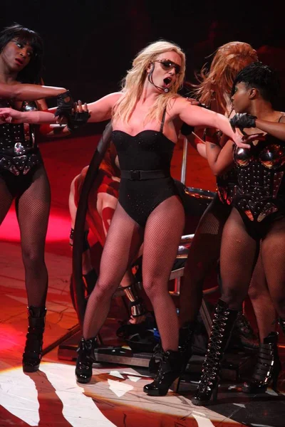 Britney Spears Sur Scène Pour Circus Starring Britney Spears Tour — Photo