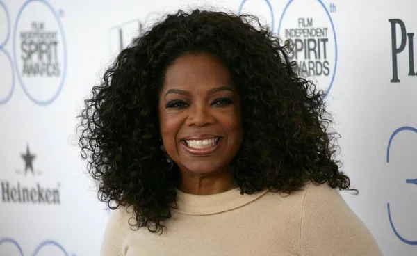 Oprah Winfrey Bei Der Ankunft Zum Film Independent Spirit Awards — Stockfoto