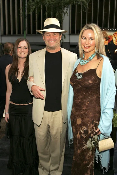 Micky Dolenz Daughter Georgia Wife Donna Arrivals Island Premiere Ziegfeld —  Fotos de Stock