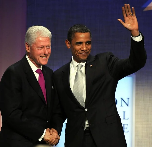 Präsident Barack Obama Ehemaliger Präsident Bill Clinton Bei Einem Öffentlichen — Stockfoto