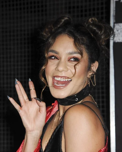 Vanessa Hudgens Při Příjezdu Uzly Strašidelné Farmy Příjezdy Uzenářské Farmy — Stock fotografie